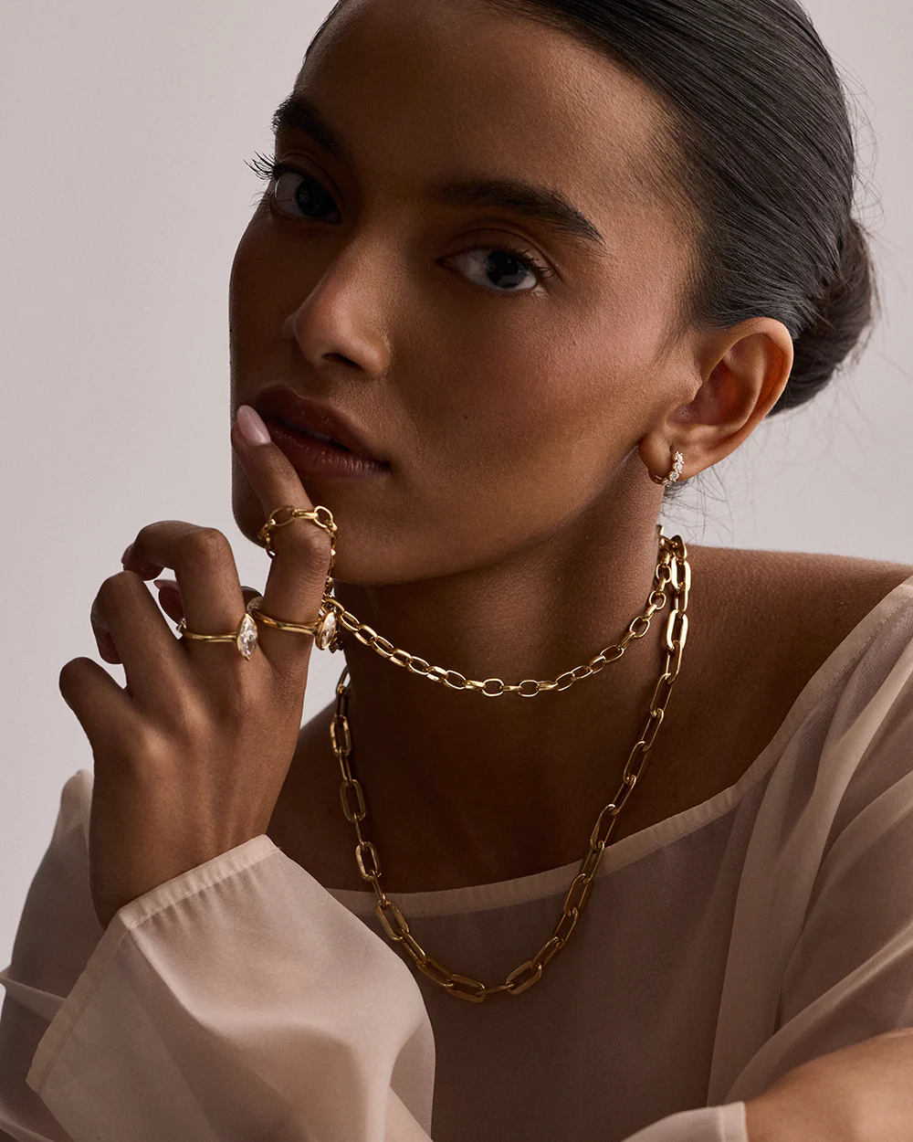 Arla Paperclip Necklace - Image 3